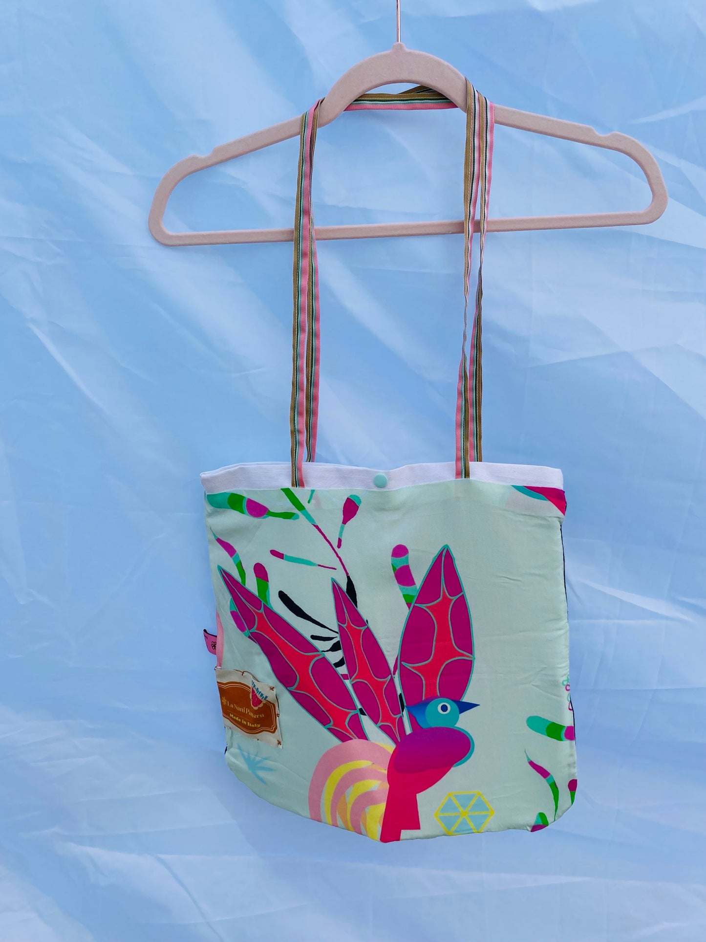 Tropical bird tote