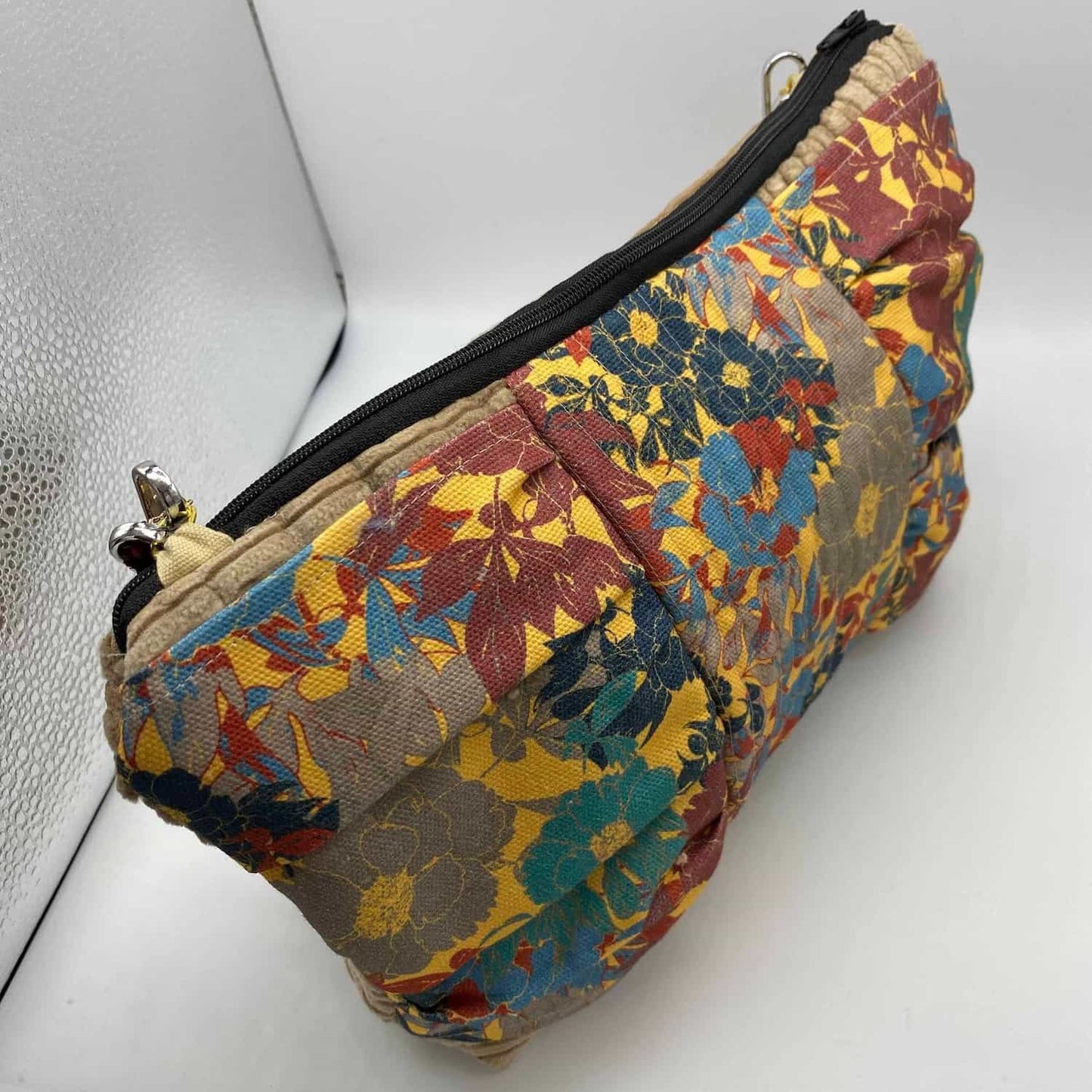 Zip-Clutch-Fab-FIORI-GIALLI